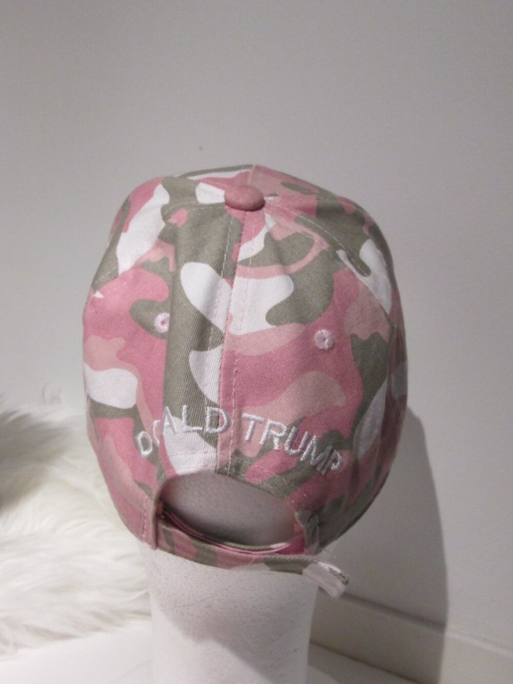 WOMEN for TRUMP pink Camo Adjustable baseball cap Donald Trump Baseball - Picture 4 of 5